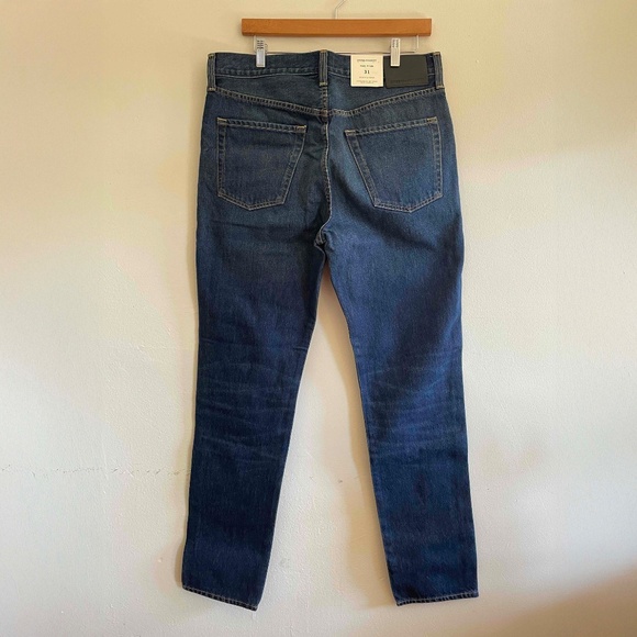 Citizens of Humanity Finn Relaxed Straight Leg Jeans - Picture 1 of 4